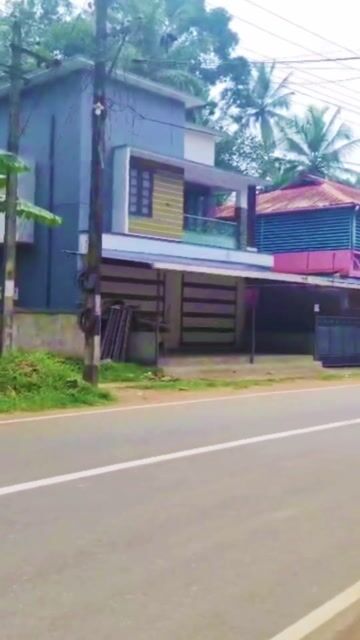 House for Sale with 2 Shop Rooms in a Commercial Space